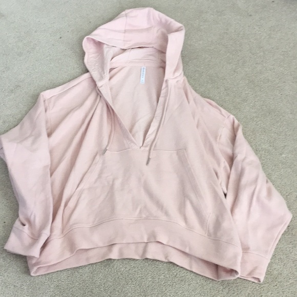 Fabletics Tops - Fabletics cropped hoodie